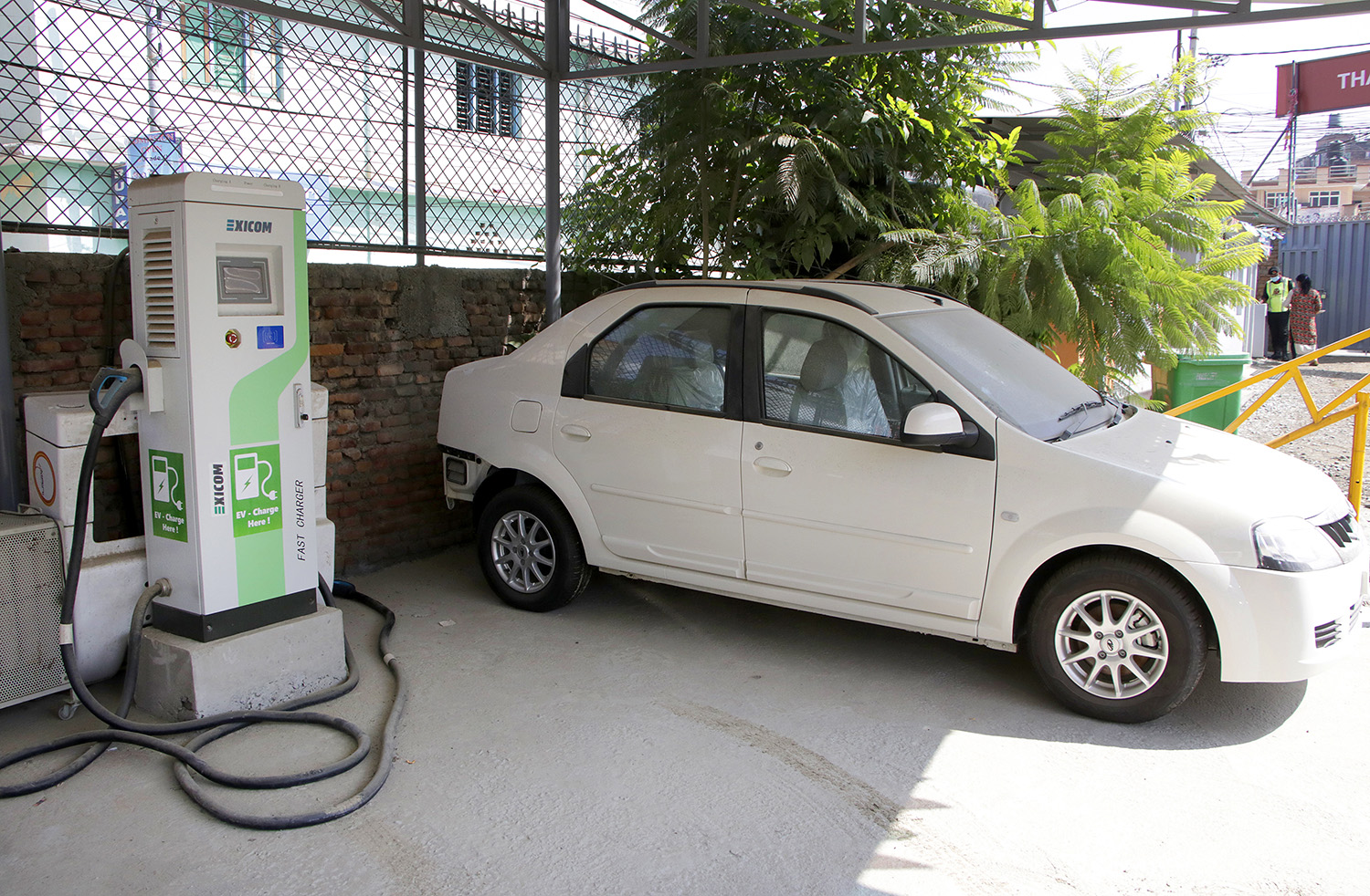 Power utility tables tariff proposal on charging stations in haste